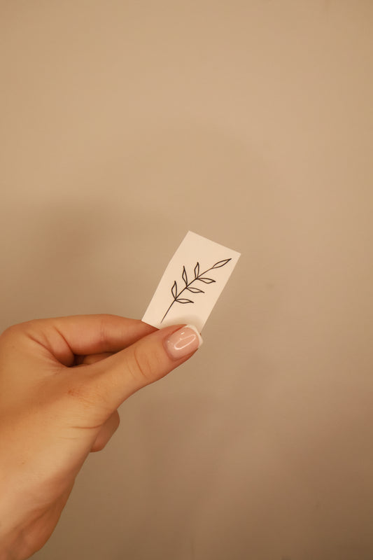 Leaf temporary tattoo
